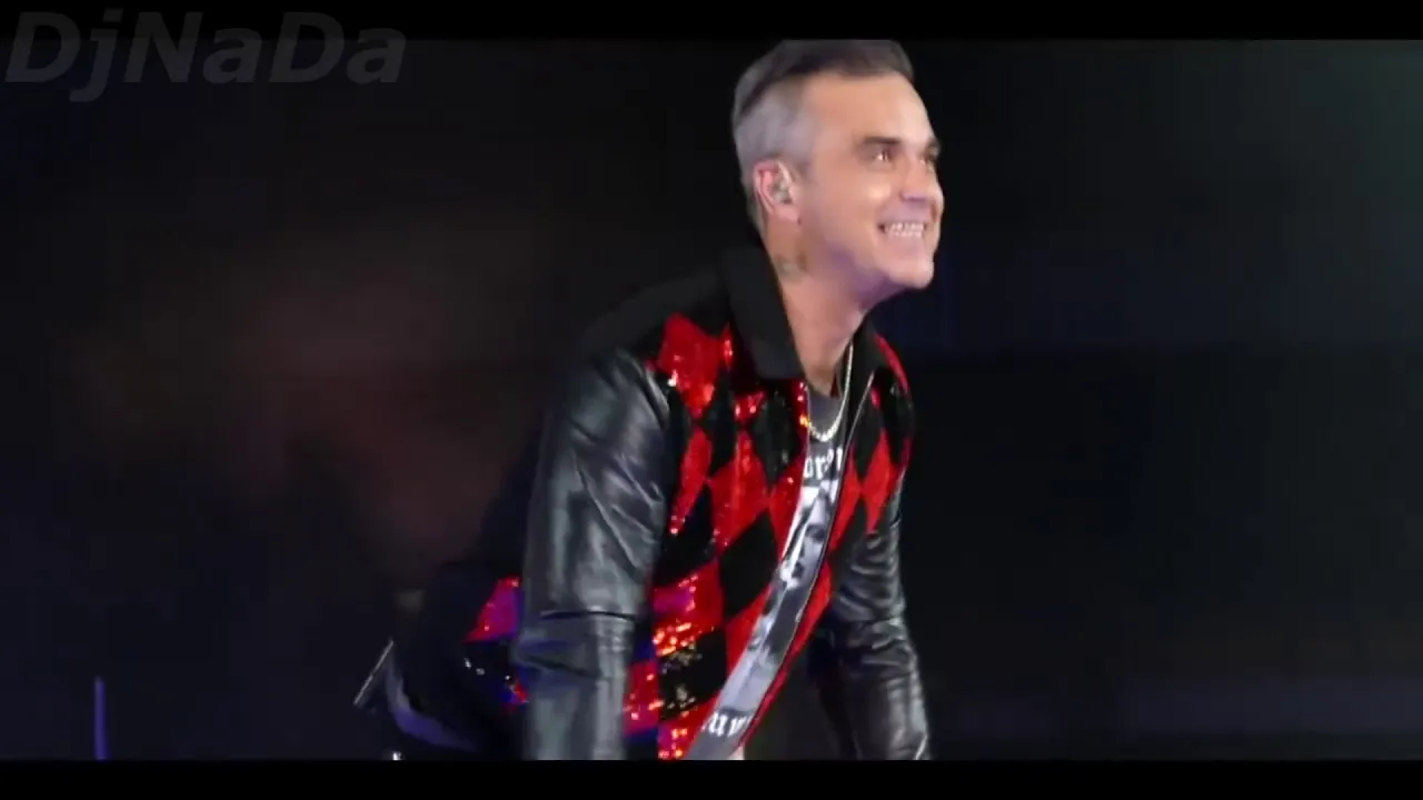 Robbie Williams and Taylor Swift Angels live at Wembley