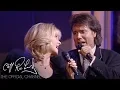 Download Lagu Cliff Richard \u0026 Olivia Newton-John - Had To Be (The Royal Variety Performance, 25.11.1995)