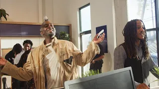 Desi Banks- How Scammers Be. (Scamming Gone Wrong)