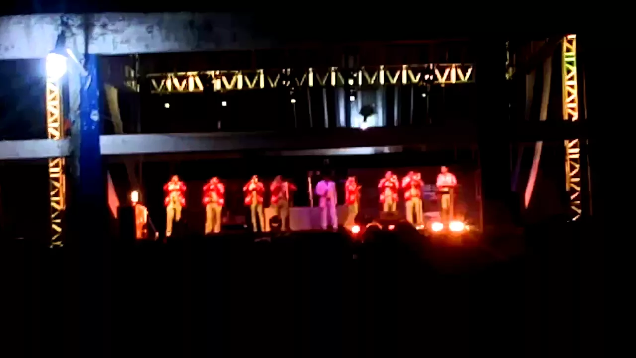 El Cejas y su Banda Fuego =$ El Huizache El Cejas y su Banda Fuego =$ El Huizache