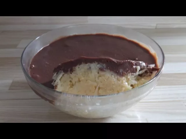 COCADA CREMOSA COM CHOCOLATE