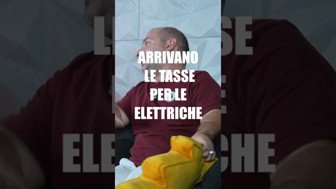 Auto elettrica: la pacchia è finita?
il nostro sito: https://elettronauti.it
servizio di consulenza: https://bit.ly/appuntamento_con_elettronauti
i nostri partners:
riparazione auto elettriche / ibride: https://bit.ly/evsafe
impianto fotovoltaico: https://bit.ly/et_ftv
assicurazione: https://mvlinks.pro/assicurazione_et
#elettronauti #autoelettrica #frenatarigenerativa
grazie mille per aver guardato il nostro video!