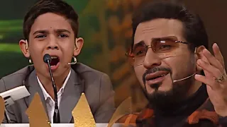 أخرج الآهات من قلوبهم قبل اصواتهم بطبقة صوتية تليق قارئ عملاق الشاب المعجزة 