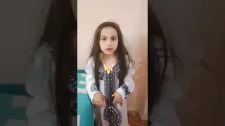 شاديه قعدت سنه انا بجري وراه 