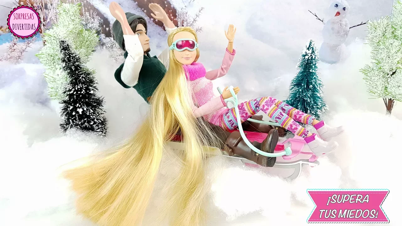 Rapunzel supera su miedo al trineo con el príncipe Flynn - Historia educativa con juguetes