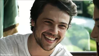 محمد فؤاد   بسهولة كده دندنها