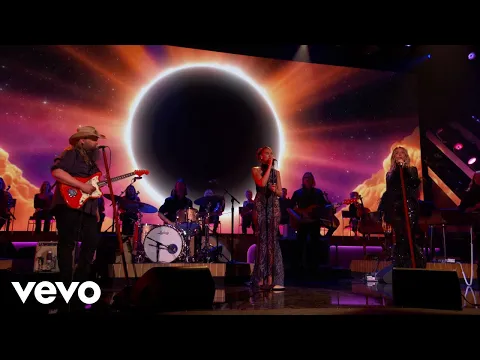 Download MP3 Chris Stapleton, Dua Lipa - Think I’m In Love With You (Live From The 59th ACM Awards)