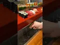 Lagu 🍣時代に逆らって、生き残ってきた寿司屋。Only in Japan.