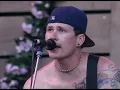 Download Lagu Blink 182 - (Irvine Meadows Amphitheatre) Irvine, Ca 6.19.99 (Weenie Roast)