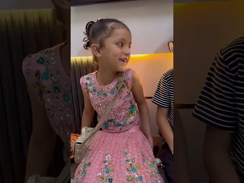 भाई-बहन के अटूट प्रेम, विश्वास और सुरक्षा के पवित्र बंधन रक्षाबंधन की हार्दिक शुभकामनाएं!