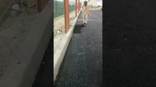 تشغيل المعدات على طبقة الأسفلت الهراس المدحله 