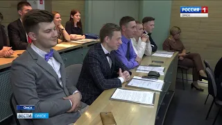 Омский НПЗ вручил стипендии студентам – участникам комплексной профориентационной программы
