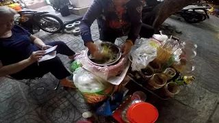 Banh Trang Tron making – Saigon