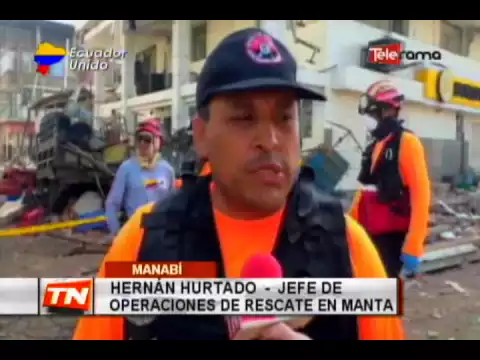 Más de 50 cuerpos fueron recuperados entre los escombros