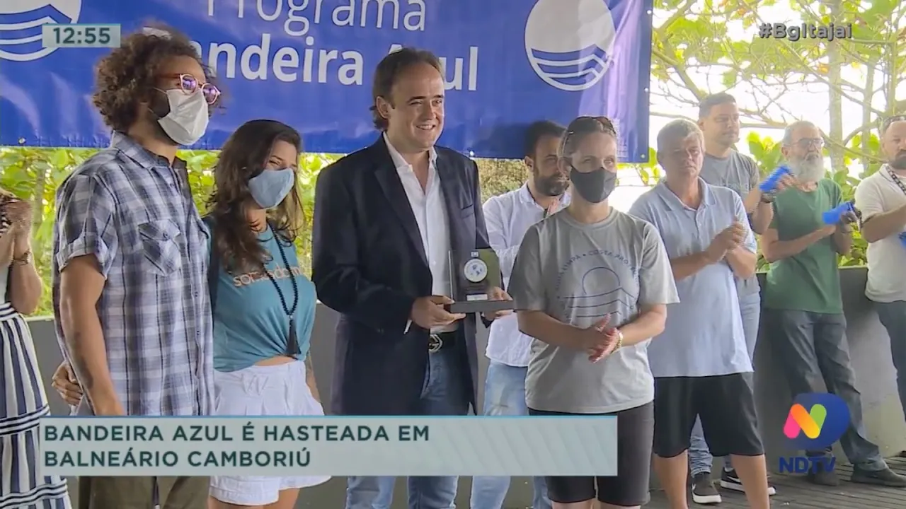 Bandeira Azul é hasteada em Balneário Camboriú