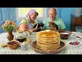 Download Lagu Golden Pancakes from the Farm with Berries and Honey