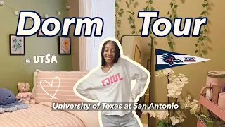 College detailed dorm room tour Freshman year utsa