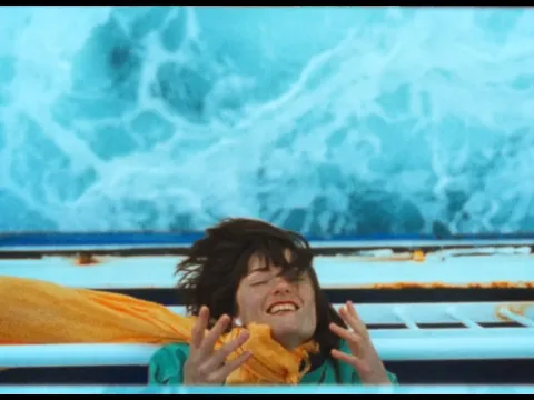 Clipe de We Are Nothing - Rowena Wise