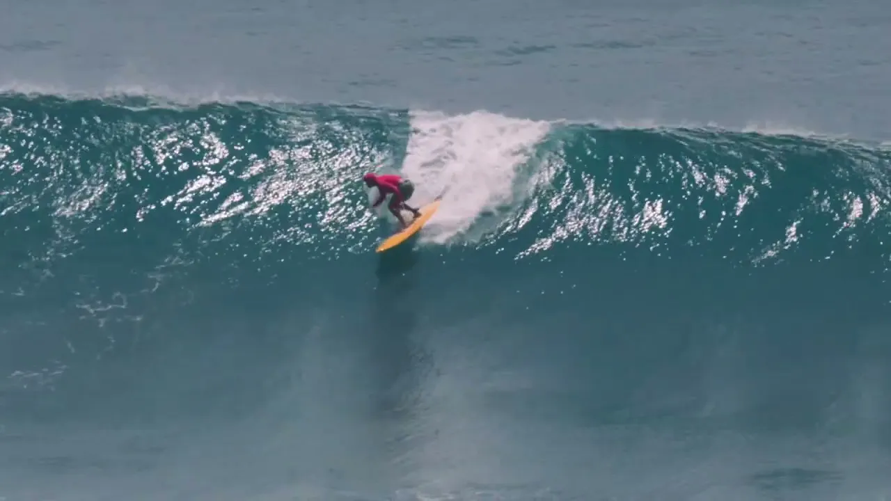 Bali surfing