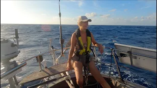 No Autopilot, No Plotter, No Mail | When thinks break on the Indian Ocean – Ep 280