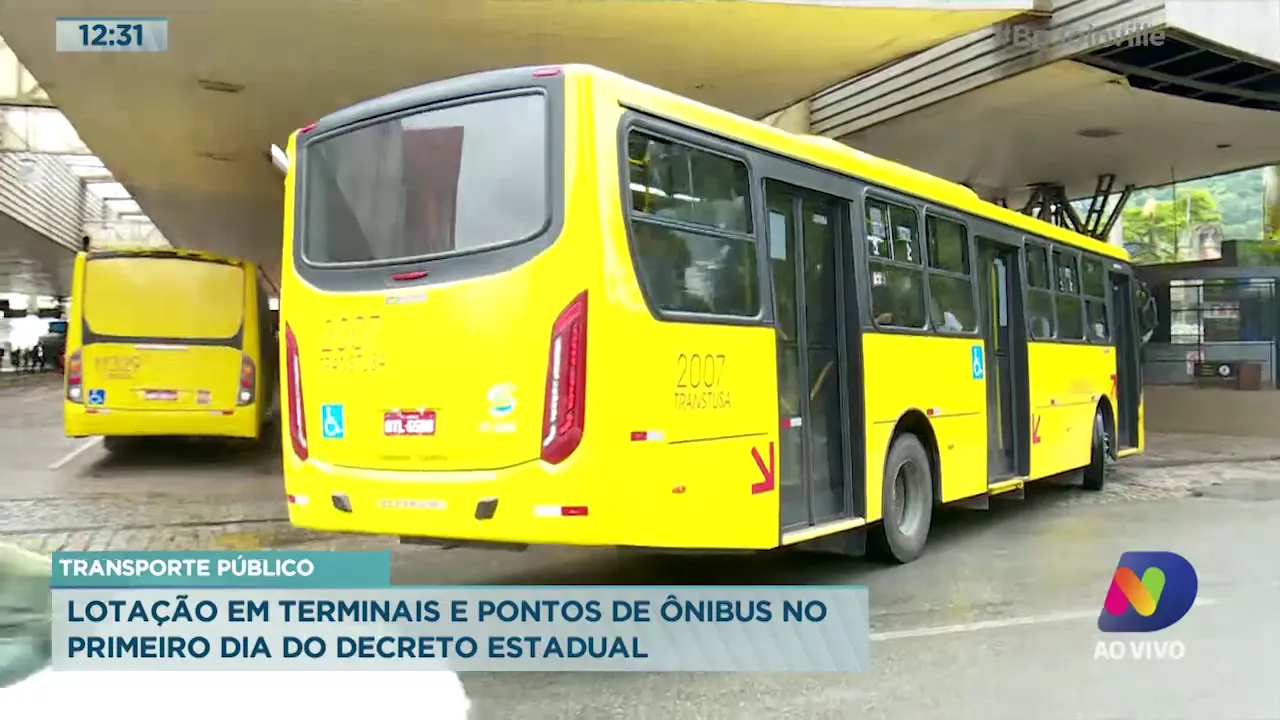 Transporte público: Lotação em terminais e pontos de ônibus no primeiro dia do decreto estadual