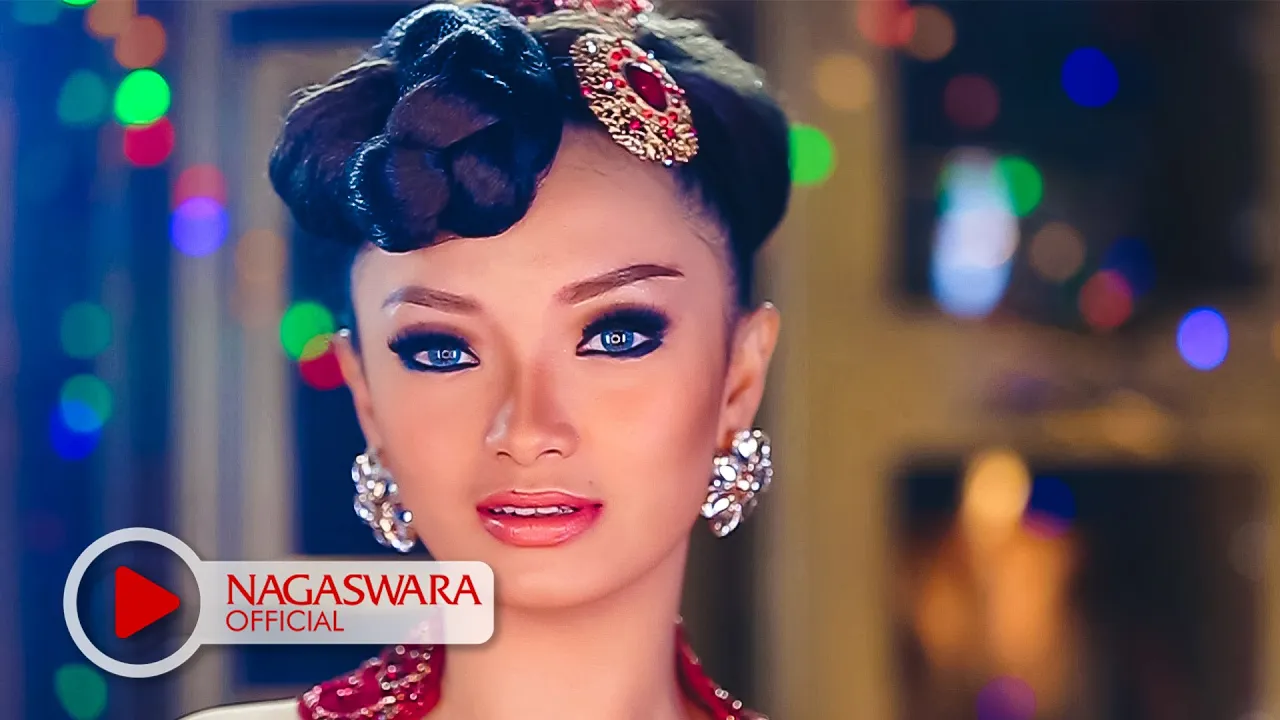 Siti Badriah - Terong Dicabein (Official Music Video NAGASWARA) #music