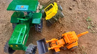 अरे बच्चों हमारे दोनों mini tractors बड़े गड़े में फस गए है !! Manish Toy