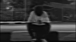 اغاني عراقيه   حياتي صارت اوهام   راحت وين  الايام    حصريا      دندنها