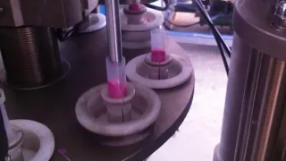 آلة تعبئة و لحام التيوبات