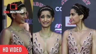 very hot and gorgeous sonam kapoor at sansui stardust awards 2016 viralbollywood