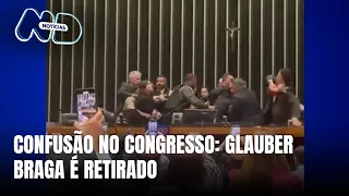 Confusão no Congresso: Glauber Braga é retirado da Câmara