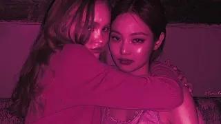 𝑻𝒉𝒆 𝑾𝒆𝒆𝒌𝒏𝒅 𝑱𝑬𝑵𝑵𝑰𝑬 𝑳𝒊𝒍𝒚 𝑹𝒐𝒔𝒆 𝑫𝒆𝒑𝒑 𝑶𝒏𝒆 𝑶𝒇 𝑻𝒉𝒆 𝑮𝒊𝒓𝒍𝒔 𝑺𝒍𝒐𝒘𝒆𝒅 𝑹𝒆𝒗𝒆𝒓𝒃 