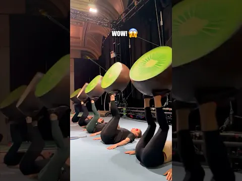 Teacher report: D- "could do better" 🙈🥝 @CirqueduSoleil