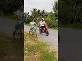 Download Lagu Khinh thường không có xe điện/kỳ kỳ tv \u0026 Family #shortvideo