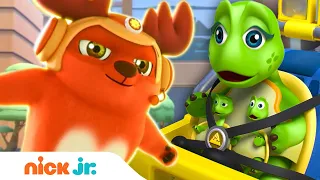 deer squad stops runaway train of cars the kai express nick jr 