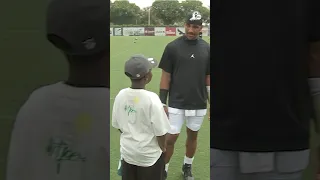 Generous 12-year-old has wish fulfilled by Eagles after helping homeless