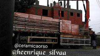 Madal palfinger 15500- carga paletizada no segundo pavimento 💪