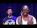 Papa Wemba chante 'Oyebi' dans La Bande passante sur RFI
