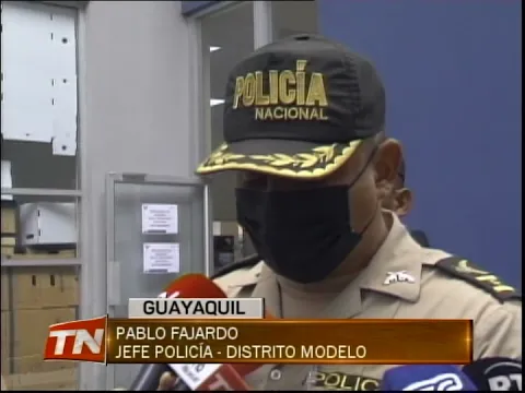 Detienen a 2 sujetos que asaltaron a un turista en el norte de la ciudad