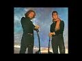YO VIVO EN ESTA CIUDAD - PEDRO Y PABLO