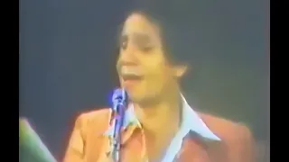 أبو عيون جريئة عبد الحليم حافظ مقطع فيديو نادر بالألوان من حفل خاص 