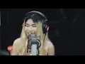 Jacky Chang performs "Pero Atik Ra” LIVE on Wish 107.5 Bus