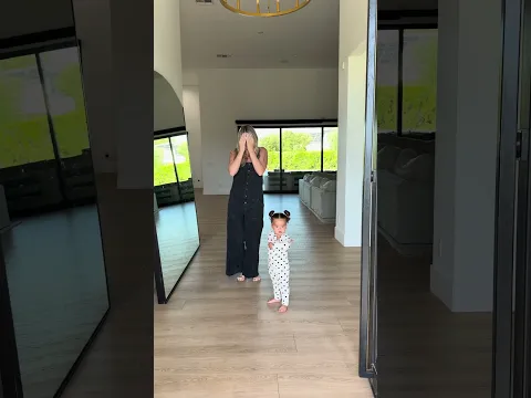 Halle’s first tiktok trend😆✨ #trend #dance #momandbaby #21months