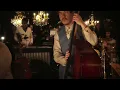 Los Bunkers - Llueve Sobre La Ciudad (MTV Unplugged)