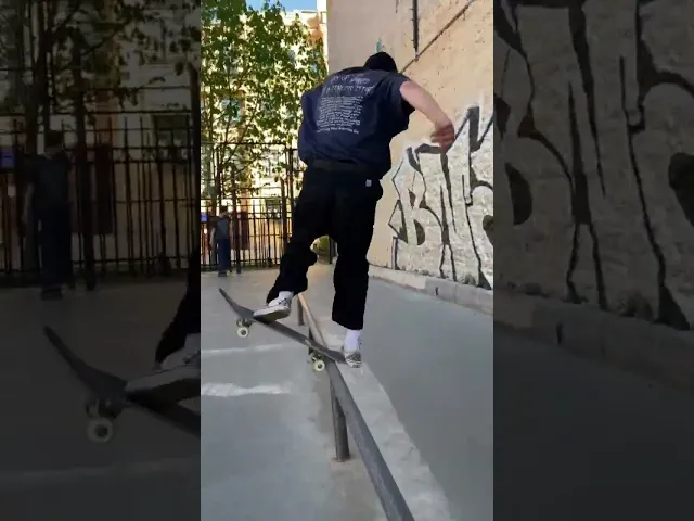 Видео