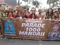 Download Lagu PARADE 1000 MANDAU FESTIVAL MAHAKAM SAMAR8NDA KALTIM