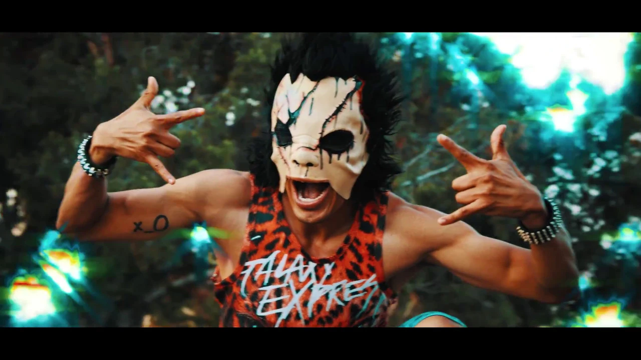 Jump Around (Official Video) - DJ BL3ND Jump Around (Official Video) - DJ BL3ND