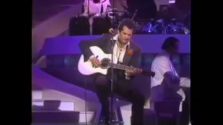 Download Wayne Newton: Spanish Eyes {LIVE At The Las Vegas Hilton - 5/23/1989} MP3