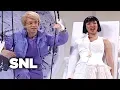 The Art Dealers New Neighbors - SNL