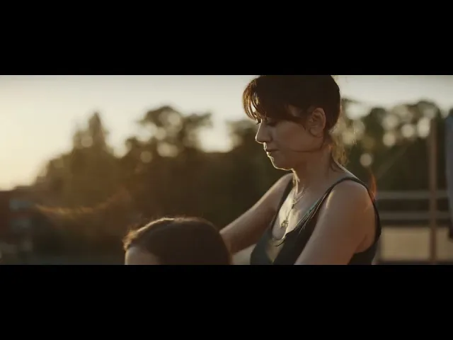 Denti da squalo di Davide Gentile | Clip 'Rita e Walter'